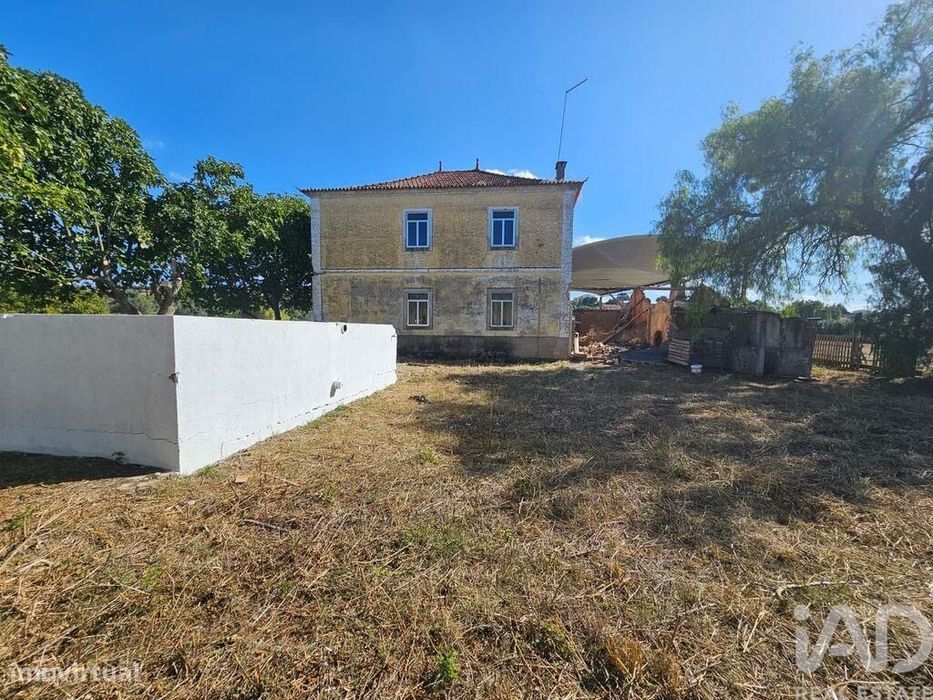 Quinta T3 em Torres Novas (Santa Maria, Salvador e Santiago) de 244 m2