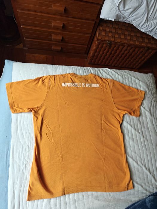 T-shirt laranja Adidas
