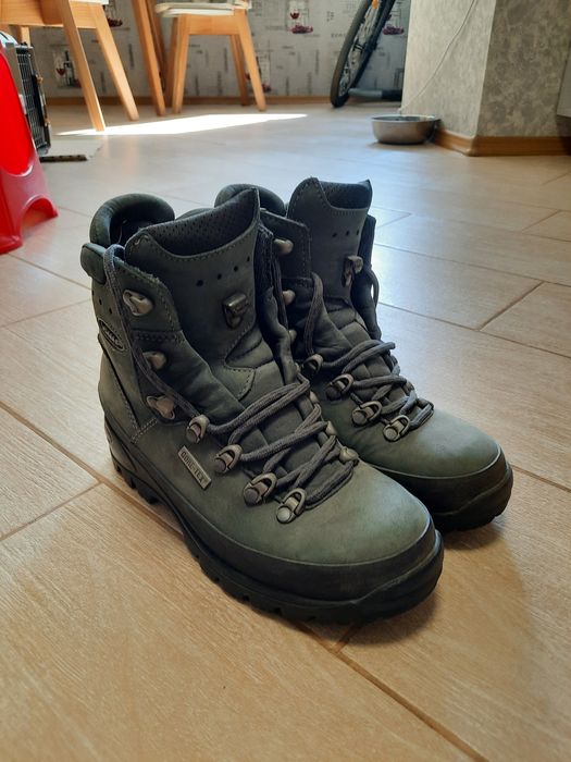 Берці Lowa водонепроникні gore-tex