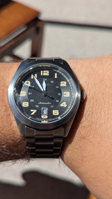 Seiko Automatic Field "Made in Japan" – Ref. SRPC85J1 (Set Completo / Excelente Estado)