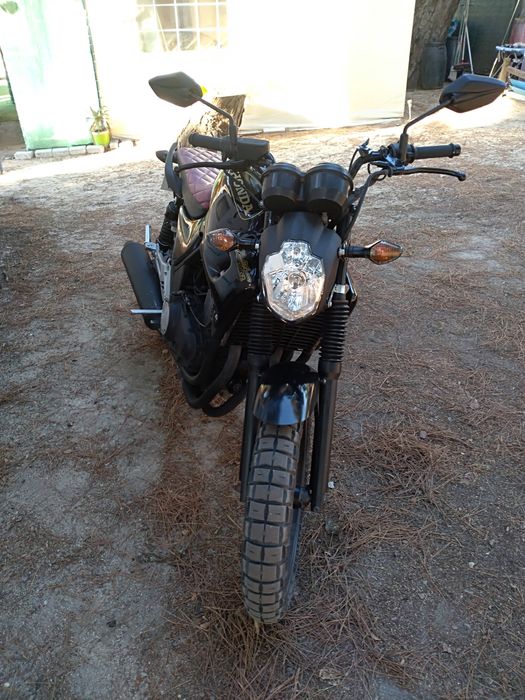 Honda CB500 estilo racer