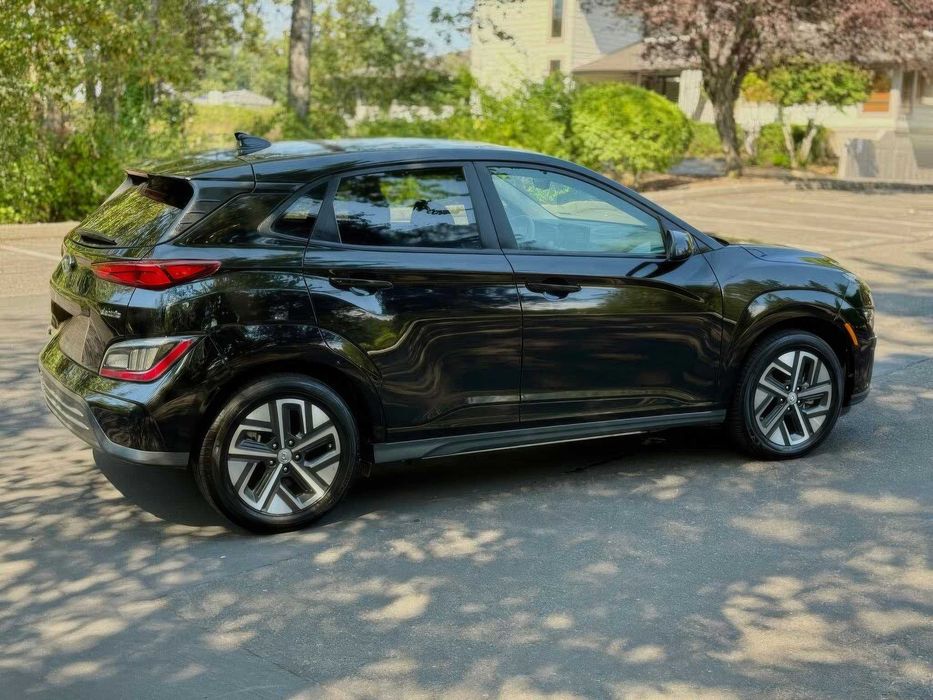 Hyundai Kona Limited Electric      2022