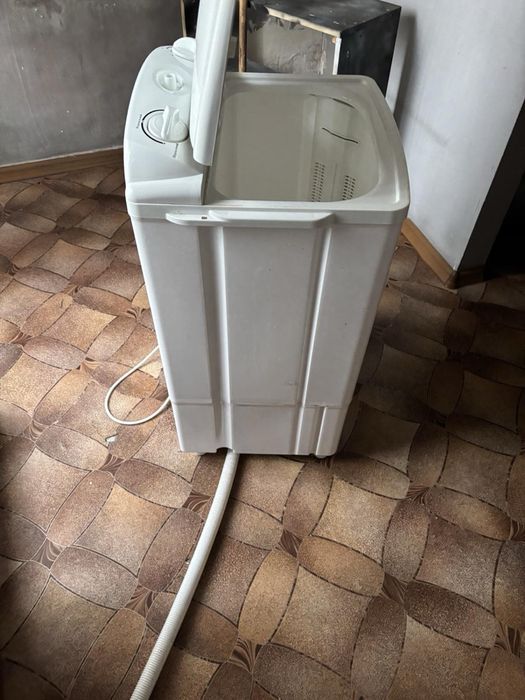 Продам пральну машину!