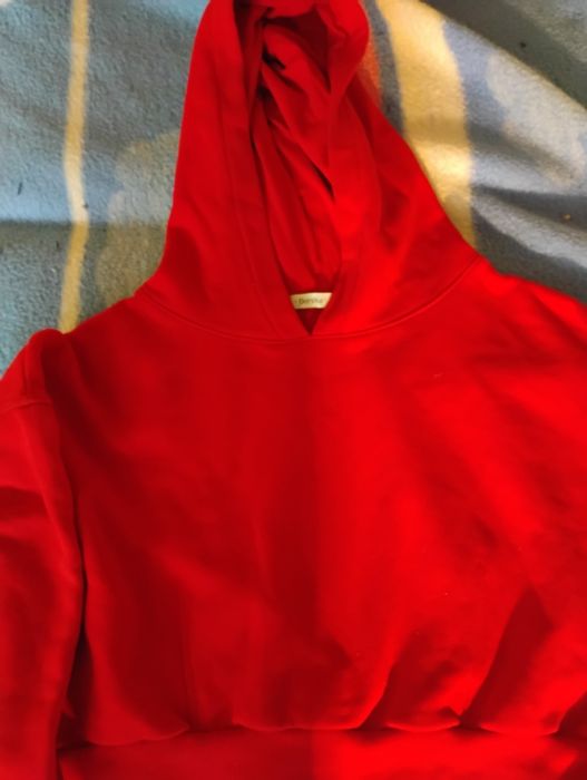 Bluzy sprzedam dobrych firm