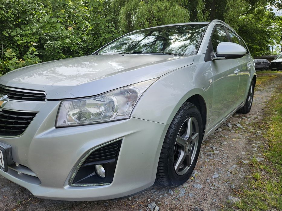 Chevrolet Cruze 2013  рік 1.7 дизель для військових