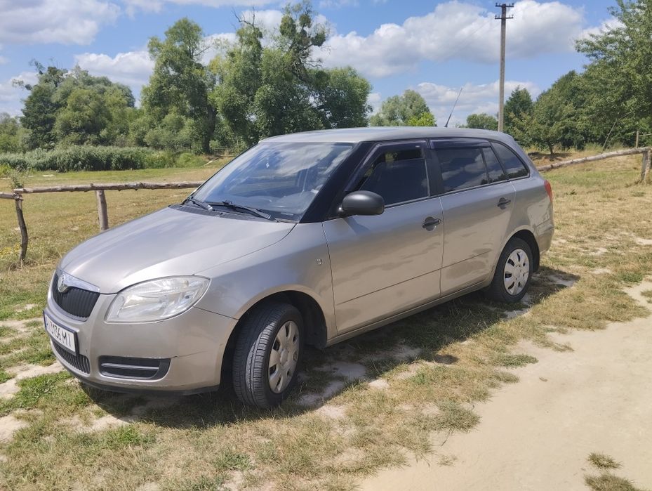 Skoda fabia 1.4 універсал другий власник