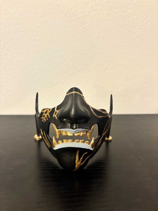Suporte para Comando PS5 Ghost of Yōtei – Máscara Fantasma de Atsu | Pintado à Mão