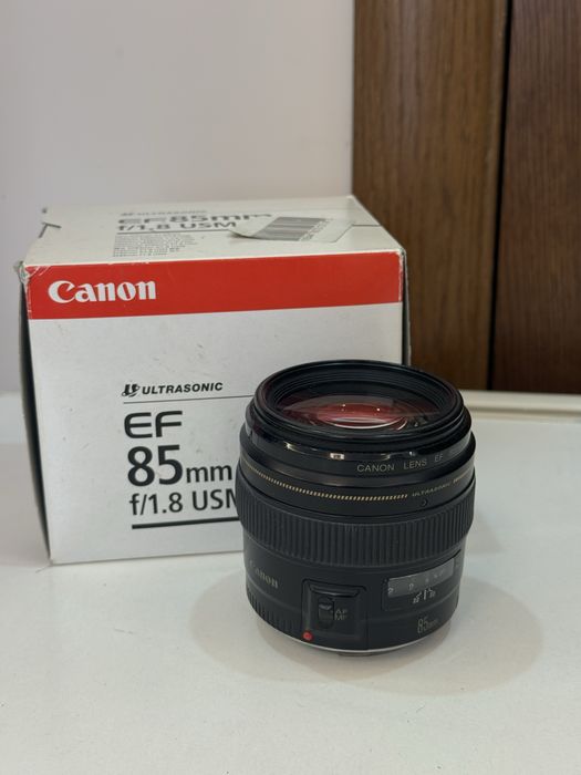 Canon 85 mm 1.8 б/у