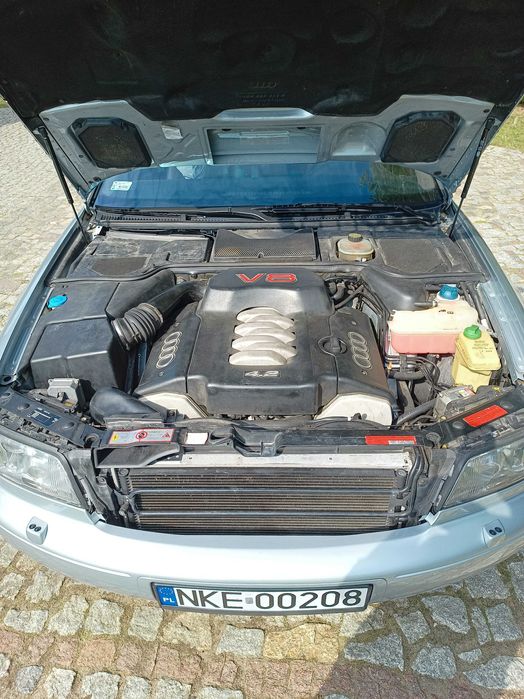 Audi S8 D2 4.2 V8 340 KM