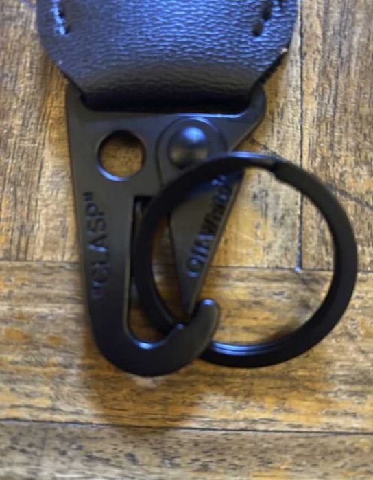 Varias Fitas Off White