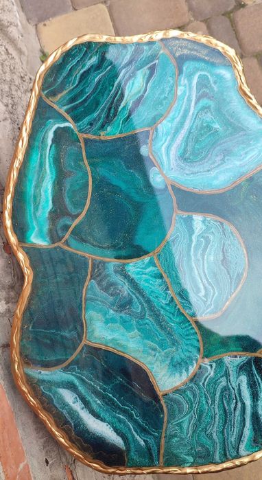 Стол " Изумруд "