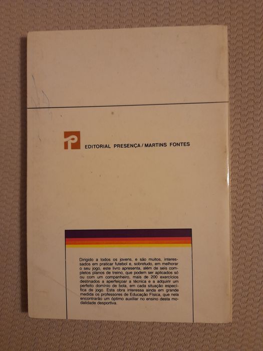 Livro "Iniciação ao futebol"