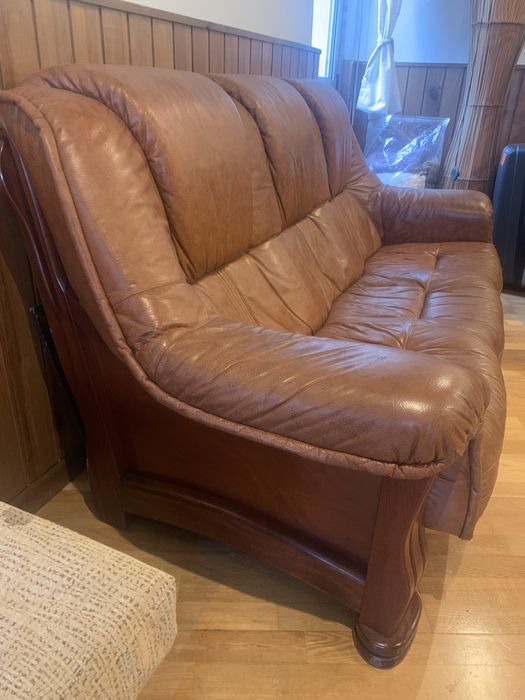 Sofa 3 lugares em pele genuina