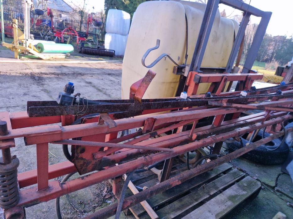 Opryskiwacz polowy 12 m / 400 l – sprawny