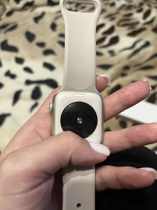 Apple watch SE 2 44 mm Starlight