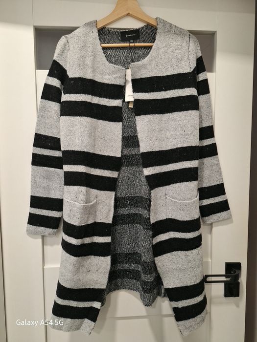 Nowy sweter Stradivarius