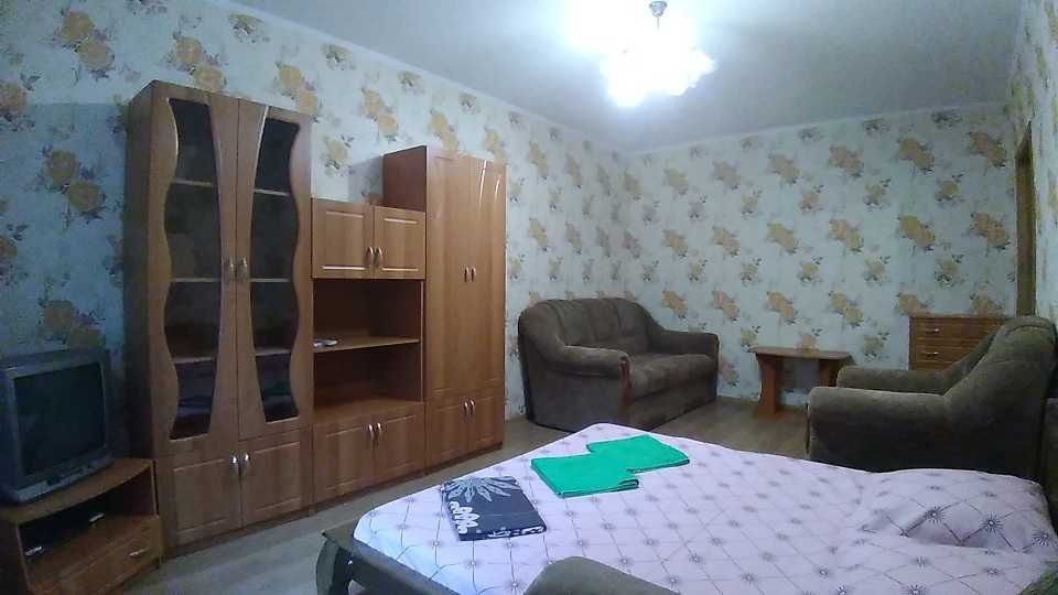 Оболонский р-н. метро "Минская" Оболонский пр-т-25. ТЦ "DREAM TOWN".