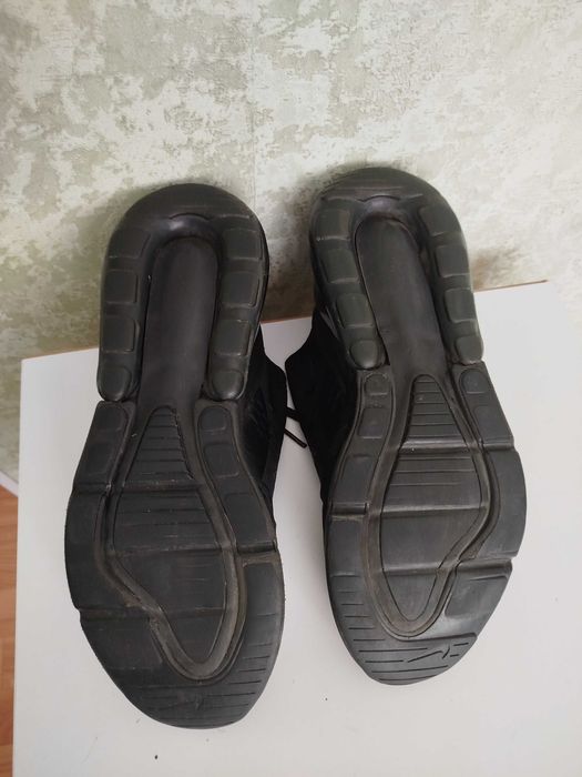 Чоловічі кросівки Nike Air Max 270