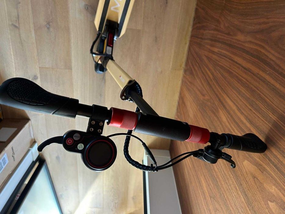 Hulajnoga Motus 8.5 lite pro