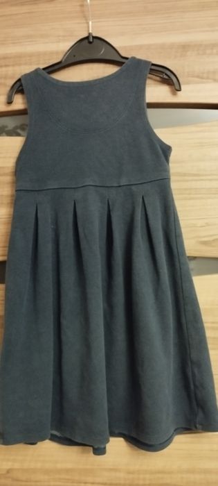 Sukienka galowa firmy Marks and Spencer na 6-7 lat 122 cm.