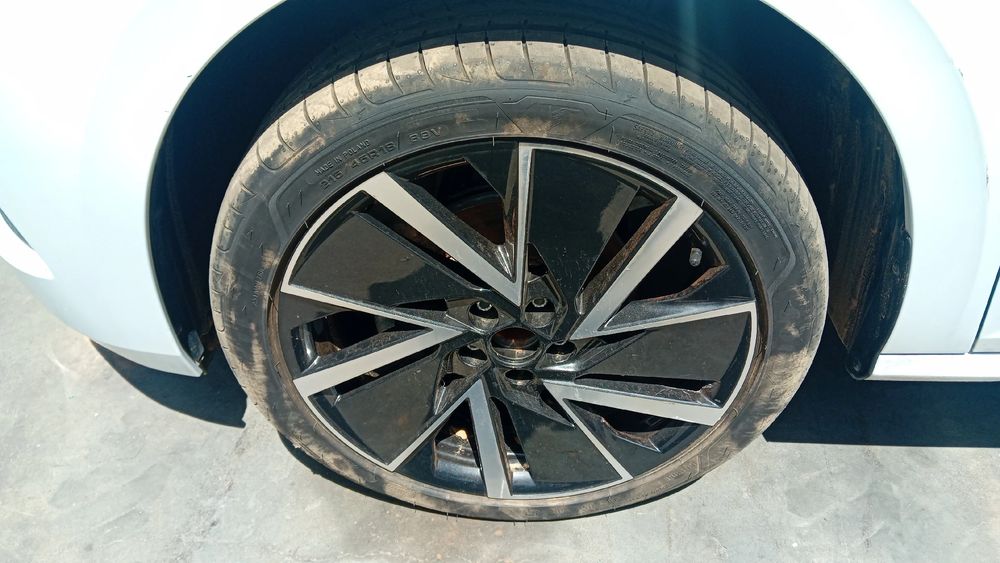 Conjunto de jantes SKODA Kamiq (NW4)