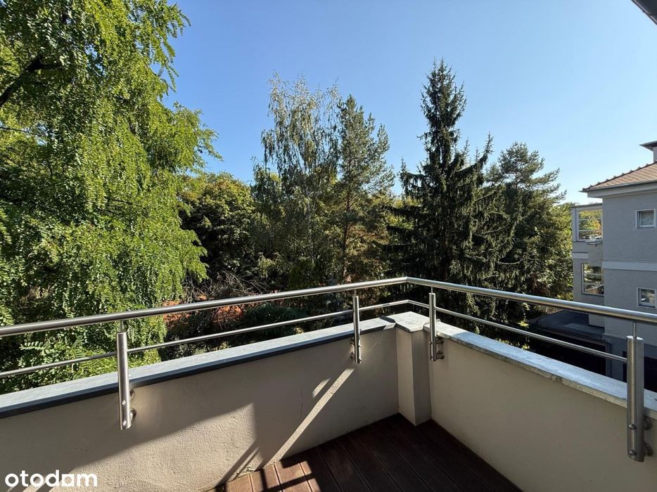 | 3 pokoje | 104 m²| Balkon z widokiem na park |
