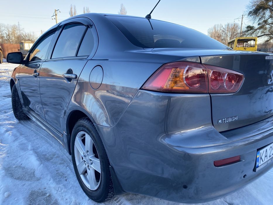 Продам Mitsubishi-Lancer