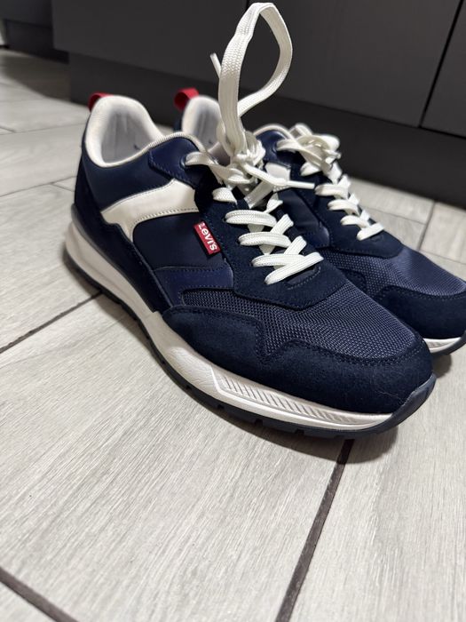 Кроссовки levi’s