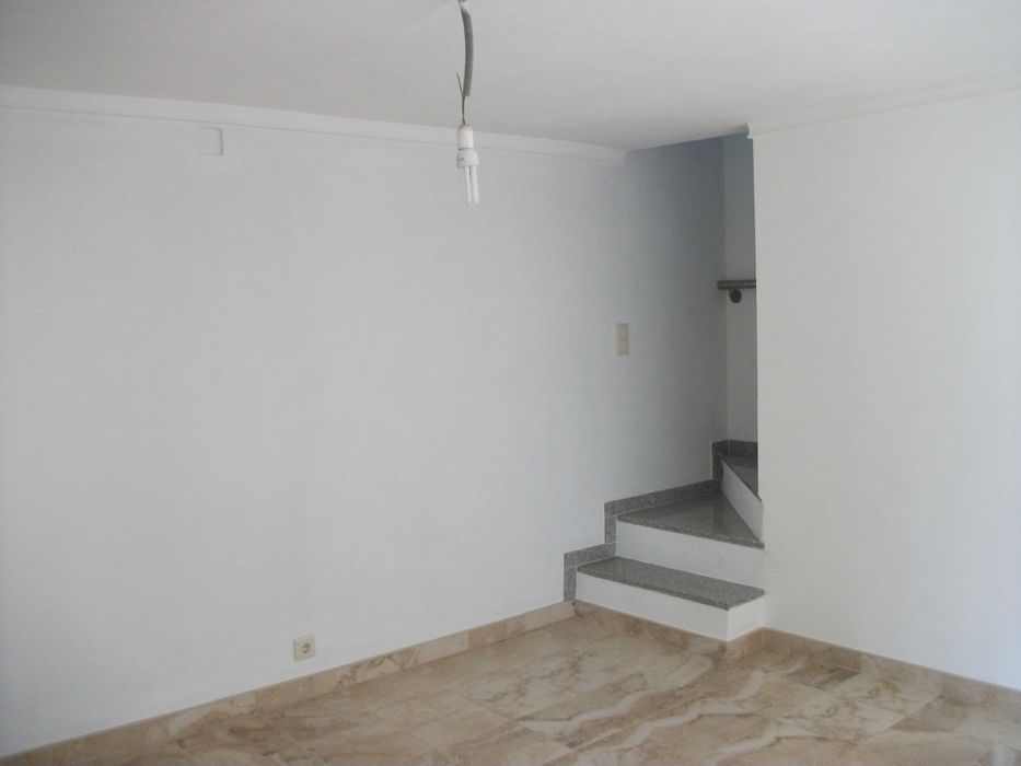 Penafiel -aluga-se casa perto Igreja Sameiro por 3 anos e 850€ mês