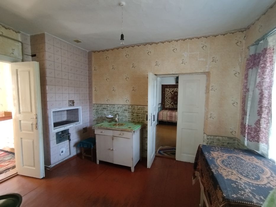 Частина будинку, високий фундамент, газ, груба, гарне місце в м.Малині