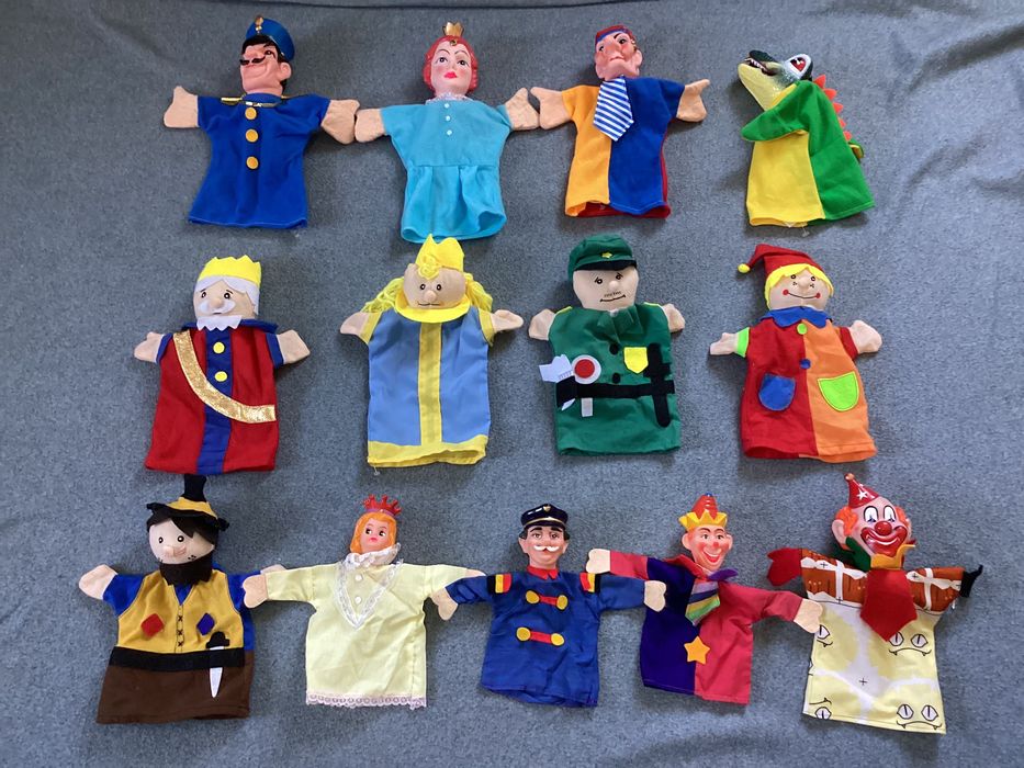 кукольный театр  Солдат Шут Клоун принцеса Король  Разбойник, Гном.