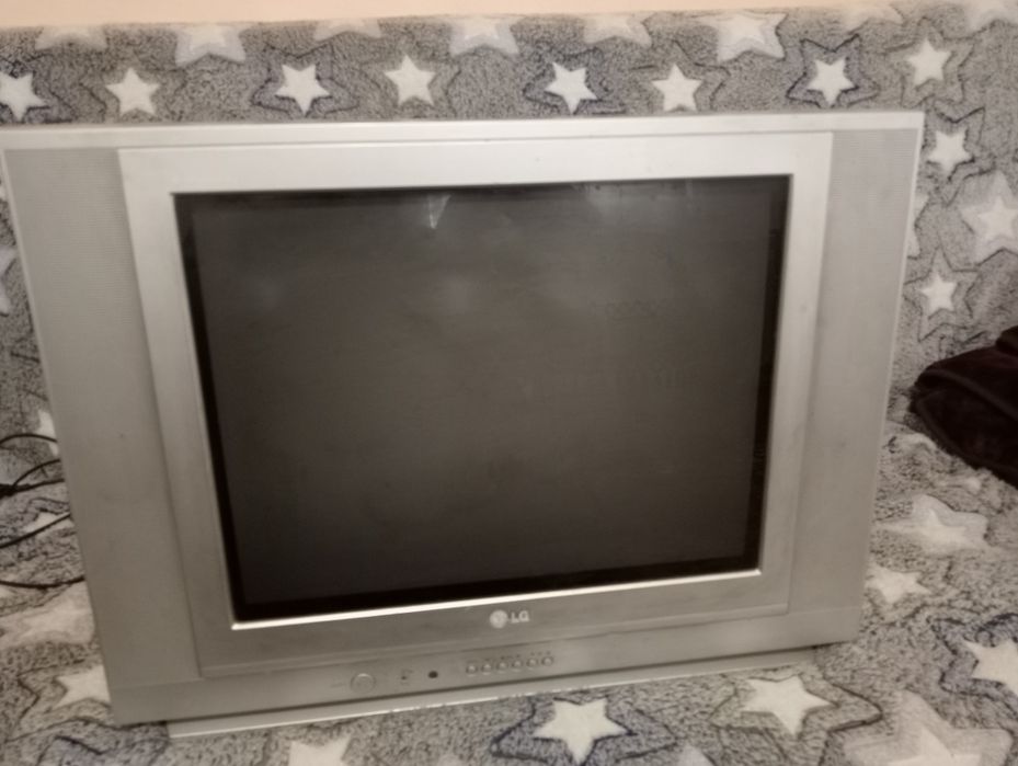 Продам телевізор LG !