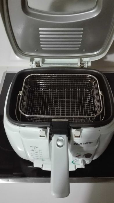 Fritadeira eléctrica em mto bom estado