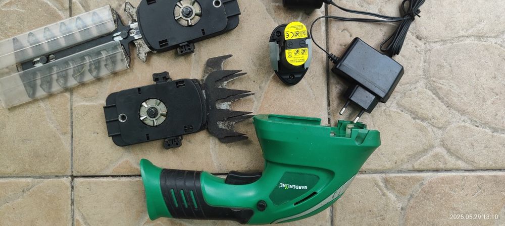 Акумуляторні ножиці для трави та кущів