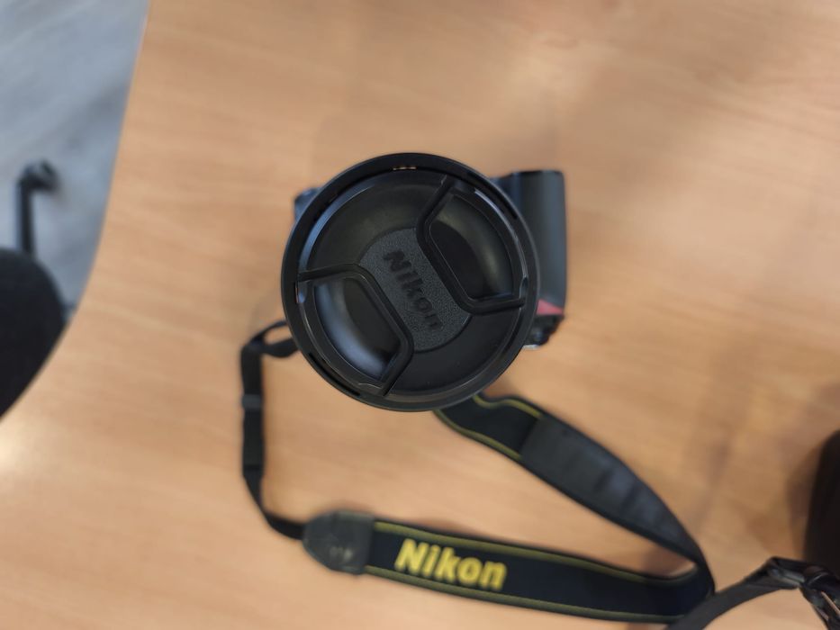 Máquina Fotográfica Nikon D90 + Objetiva Nikon 18/105 + Tripé