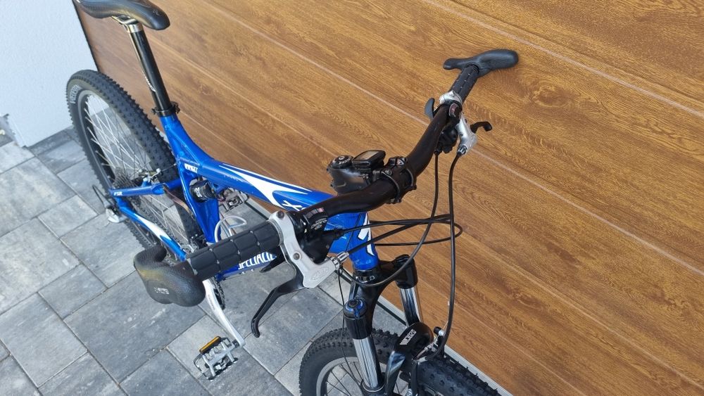 Rower górski mtb Specialized M4 RockShox  Shimano  Deore