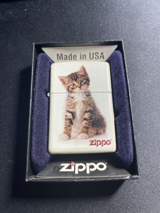 ZIPPO KITTEN  – biały mat – 2012 – BOX
