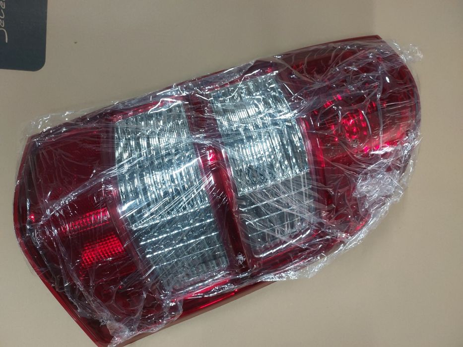 Ліхтар Фонарь,фара до пікапа
FORD RANGER Pick up, Nissan Navarra, L200, Isuzu T