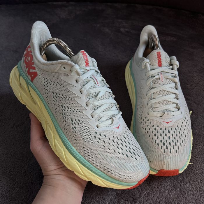 Чоловічі кросівки HOKA Clifton 7.	Р.39.