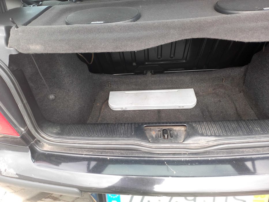 VW Polo 1.0 a gasolina