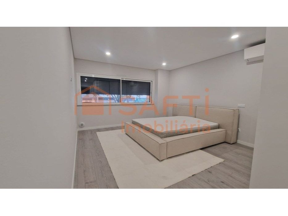 Centro de Loulé - Apartamento NOVO para Arrendar!