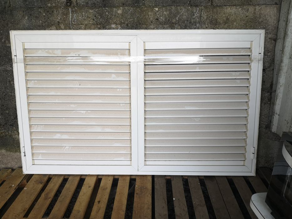 Vendo portas e janelas de alumínio