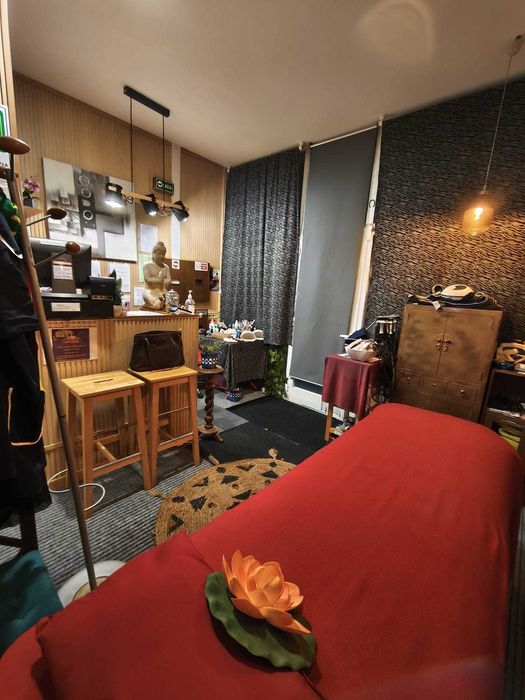 Espaço comercial/apartamento à venda em Santa Maria de Lamas