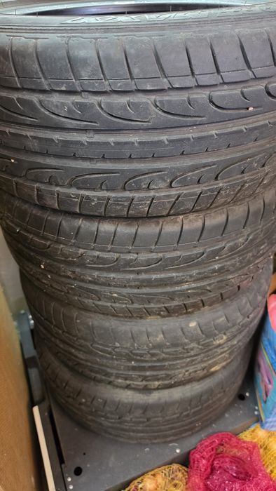 opony Letnie Dunlop Sport Maxx 215/45r16 
- 2szt około 6,6mm
- 2szt około 7,3mm
Każda z opon