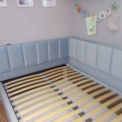 Łózko tapicerowane, narożne różne, schowek, producent 140x200