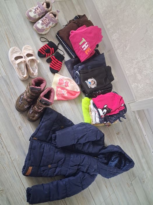 Речі на дівчинку від 3  рочків