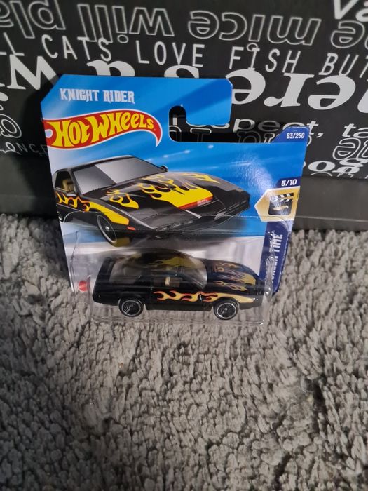 HOT WHEELS K.I.T.T. 83/250