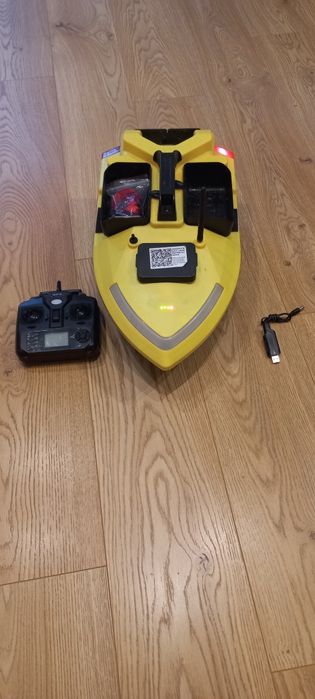Łódka zanętowa flytec v020