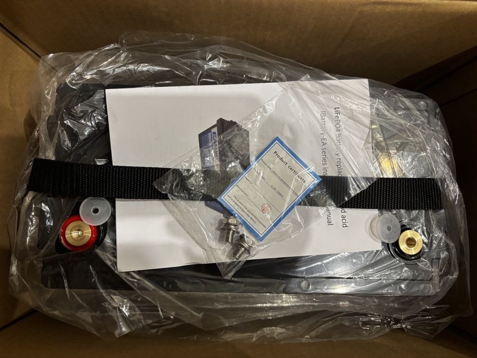 Акумулятор новий літій залізо фосфатний