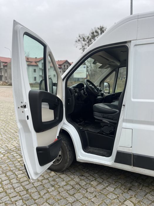 Wynajem bus dostawczy L3 H2